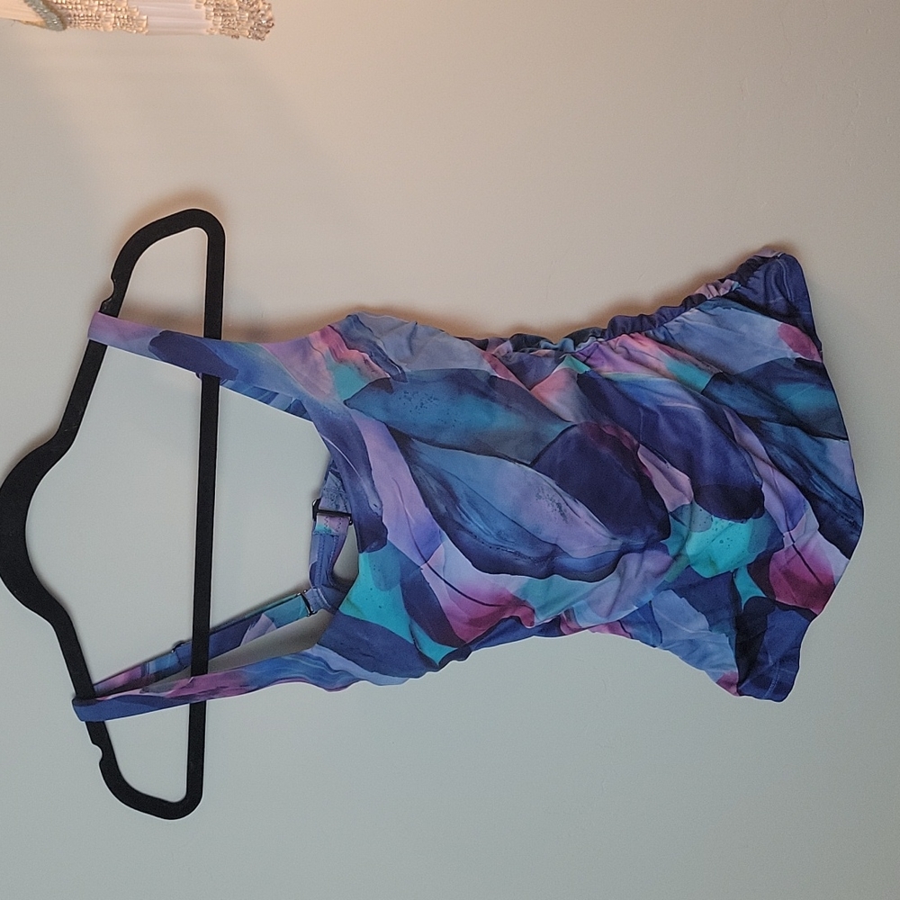 Athleta 32D/DD watercolor square neck bra cup swim top